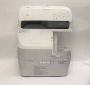 Ultra Short Throw Projector