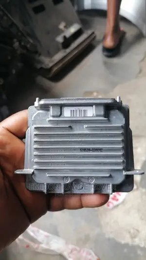 RANGE ROVER Sport 012 Head Lamp Charger