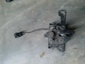 Bonnet Catcher for Hyundai Santafe 2010