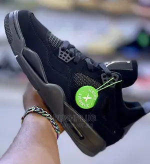 AIR JORDAN IV Retro ‘ Black Cat ‘*