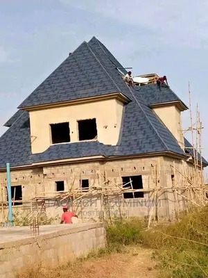 GERALD: Shingle Blue With Black Patch