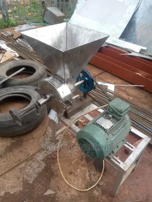Stainless Pepper Milling Machine