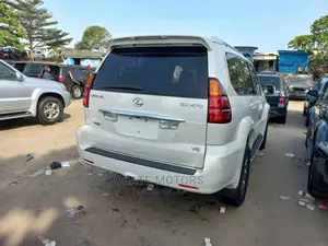 Lexus GX 470 Sport Utility 2006 White