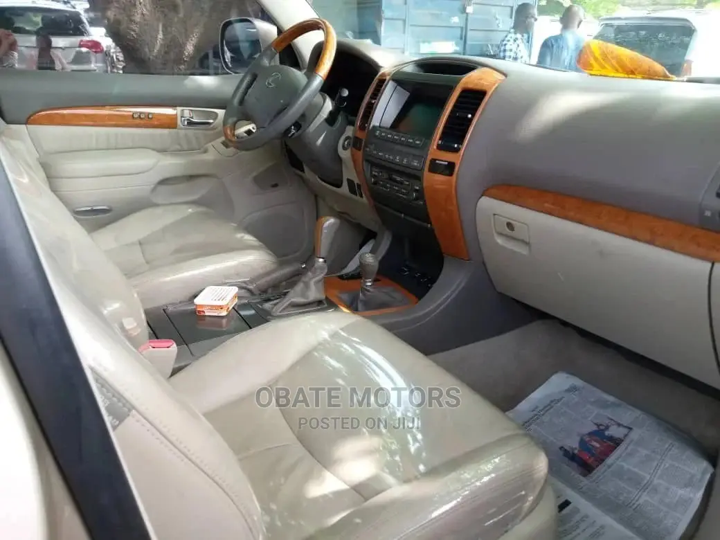 Lexus GX 470 2007 Gold