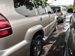 Lexus GX 470 2007 Gold