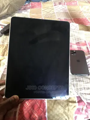 Apple iPad Pro 12.9 (2018) 256 GB Silver