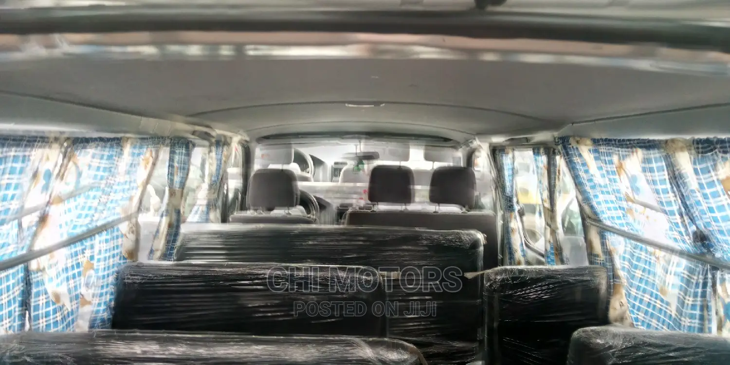 Toyota HiAce 2004