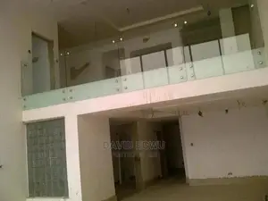 Frameless Glass Stairs