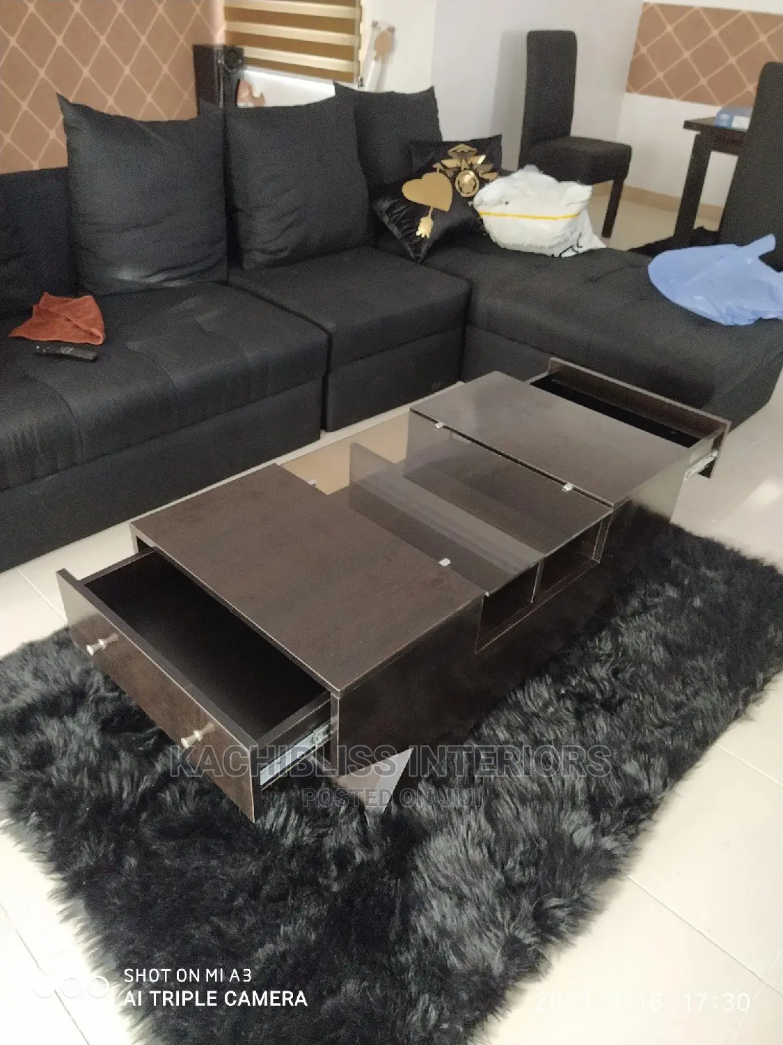 Beautiful Modern Center Table