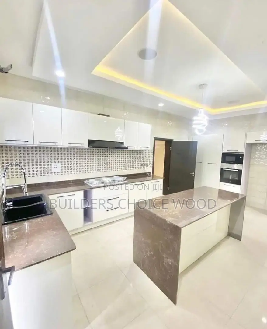 Kitchen Cabinet
