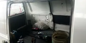 Mitsubishi L300 2004 Silver