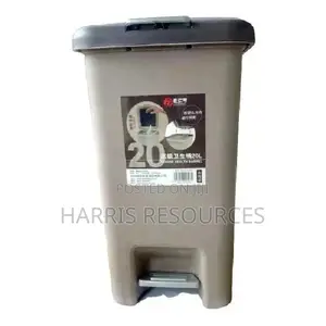 20 Litres Plastic Pedal Bins Living Room Kitchen Trash Can