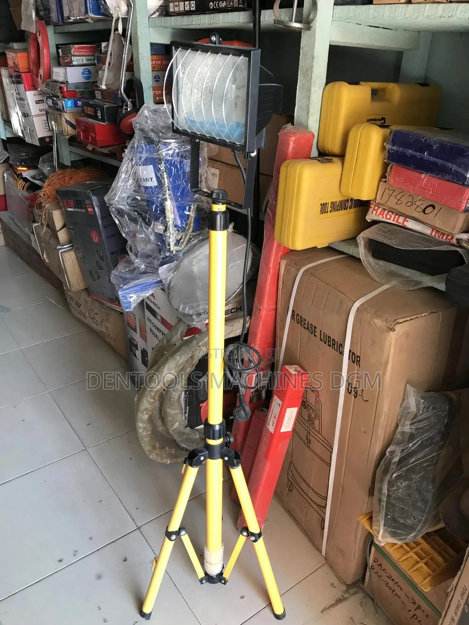 Telescopic Halogen Lamp