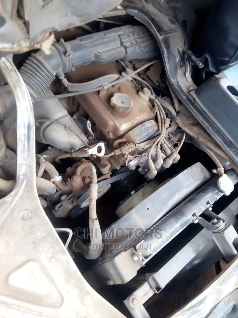Mitsubishi L300 2006 Green