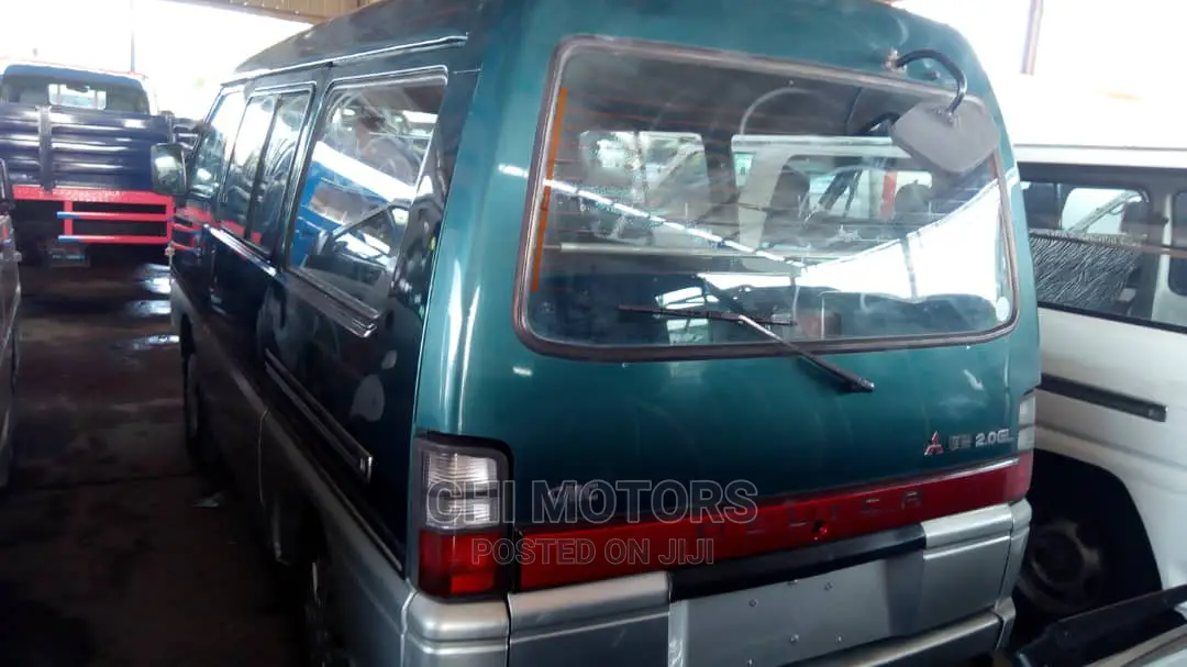 Mitsubishi L300 2006 Green
