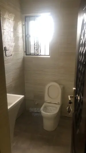 Furnished 4bdrm Duplex in Calabar for rent