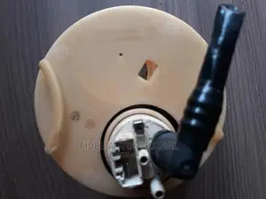 Mercedes-Benz Fuel Pump 2013 Model