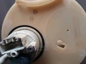 Mercedes-Benz Fuel Pump 2013 Model