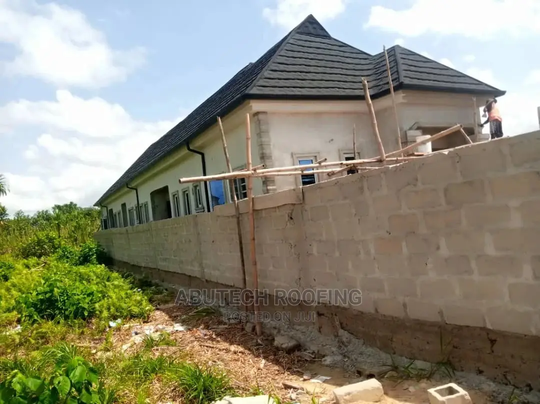 Durable and Efficient Gerald Roofing