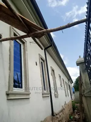 Durable and Efficient Gerald Roofing