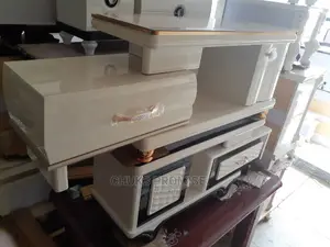 Tv Stand With Drawers .