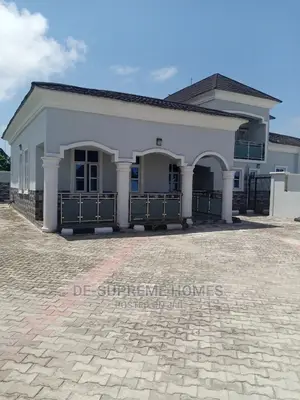 3bdrm Duplex in Alatise Road, Lakowe for rent