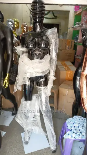 Size 8 Glossy Black Fibre Mannequin
