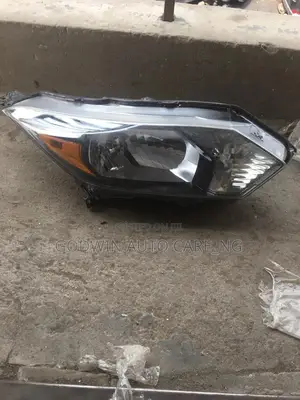 Headlight 2016 Honda HRV