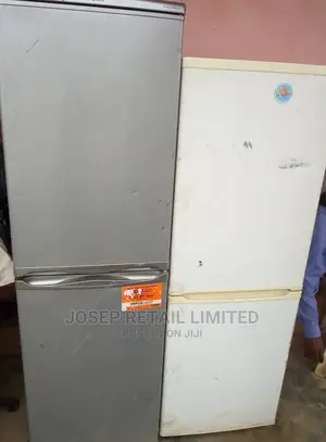 Hotpoint Uk 250 Litres Double Door Refrigerator Promo!