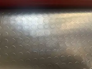 Thick Buttone Carpet