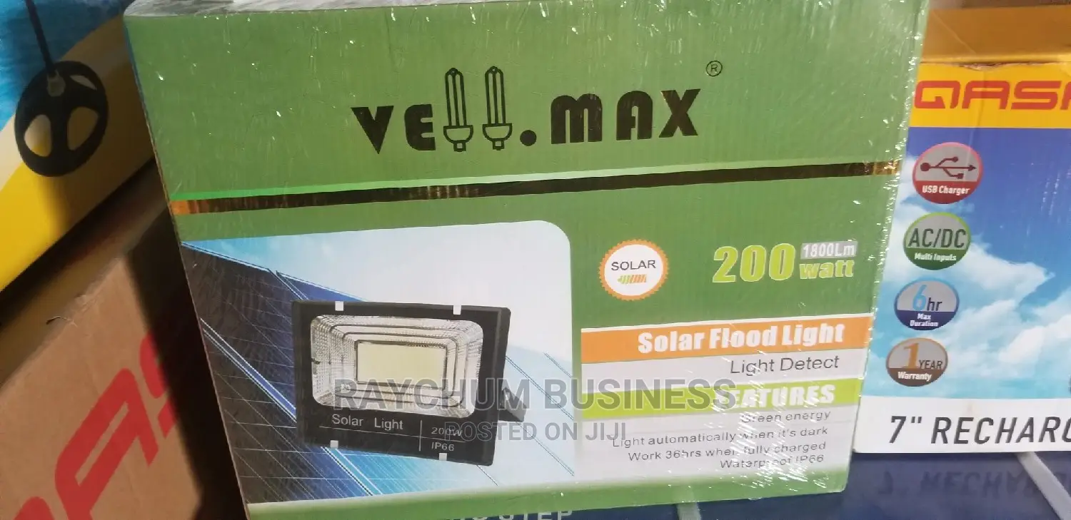Vittmax Solar Flood Light 200w With Remote Control