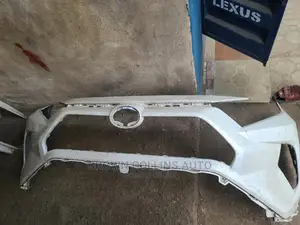 Bumper RAV4 2021