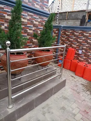 Partition Handrail