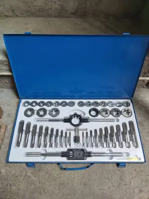 Tap and Die Set
