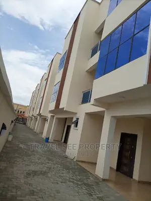 Furnished 5bdrm Block of Flats in Lakowe By Awoyaya for sale