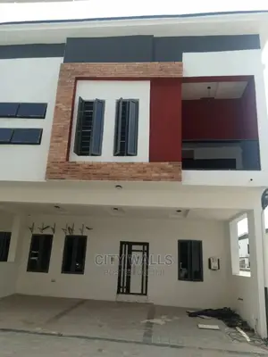4bdrm Townhouse / Terrace in Spring Garden Estate, Chevron for rent