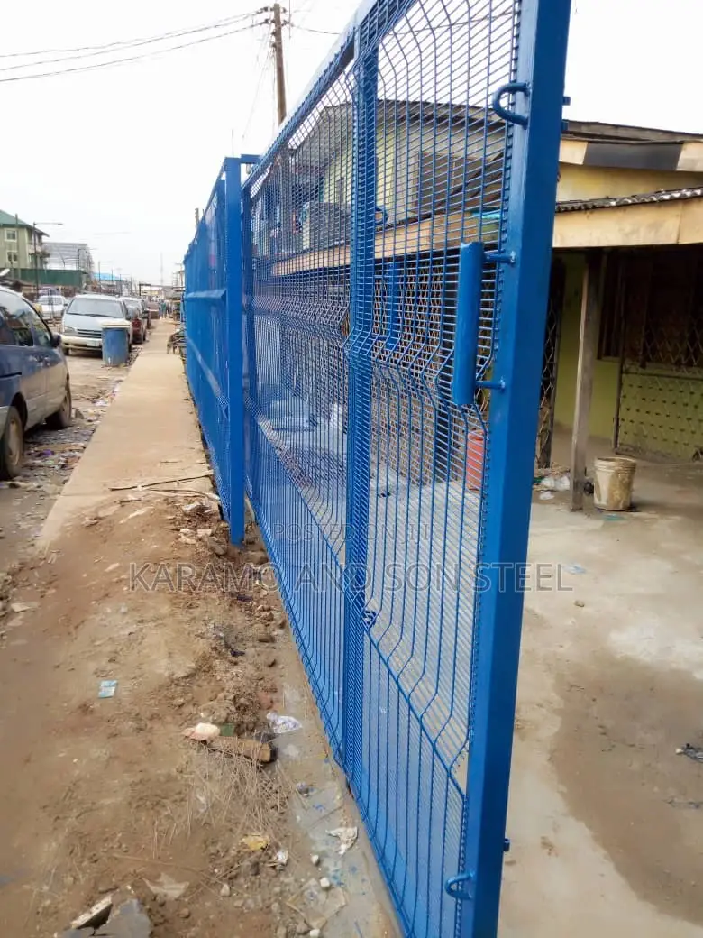 Mini Collastible Gates And Roller Shorter