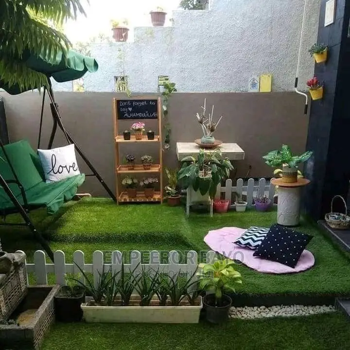 Interior Decor Grass Design