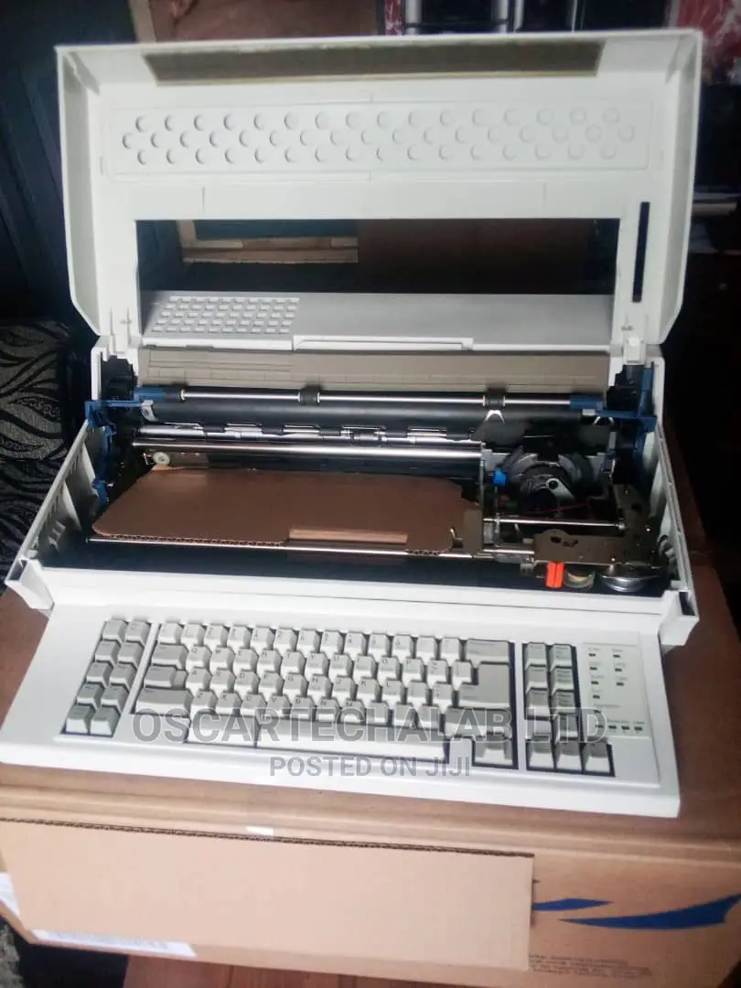 Ibm Electronics Typewriter Wheelwriter 3000 by Lexmark