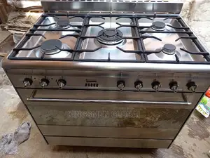 Smeg Heavy Duty Industrial Cooker With Big Oven