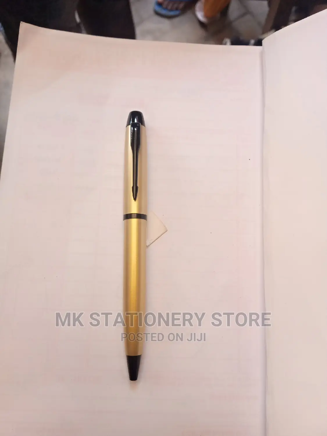 Exclusive Metal Panii