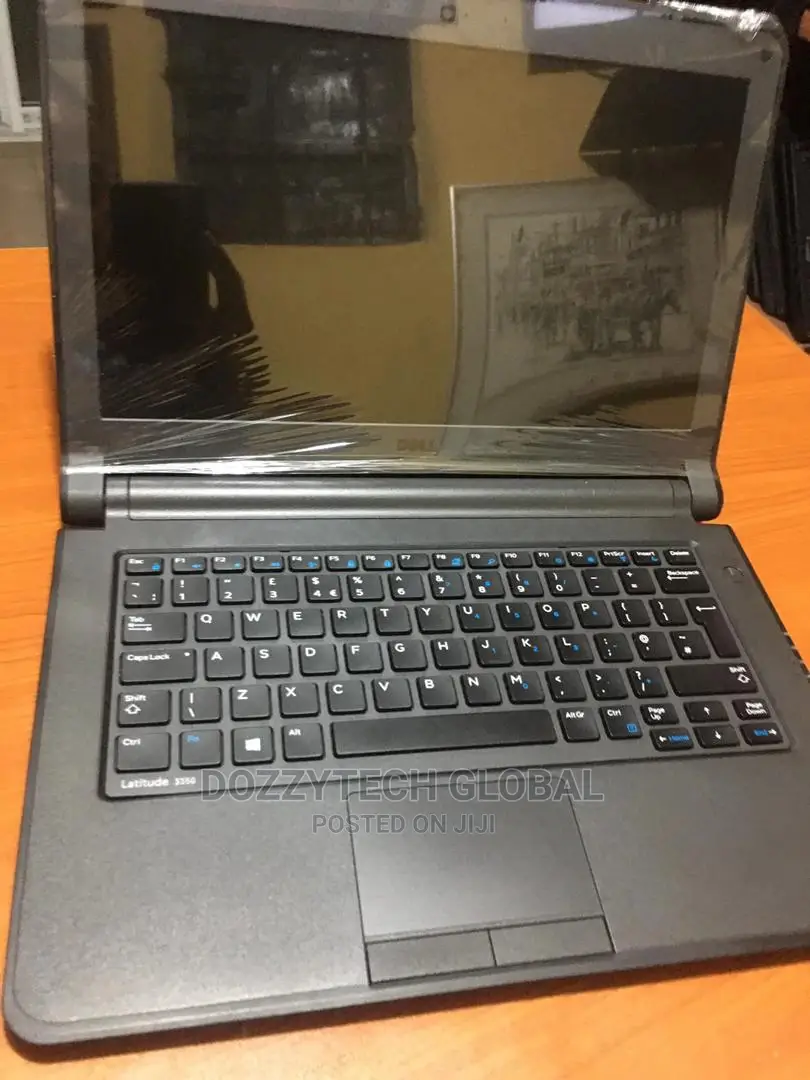 Laptop Dell Latitude 3380 4GB Intel Core i3 HDD 320GB