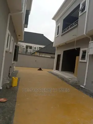 2bdrm Block of Flats in Ogunfayo Eputu, Awoyaya for rent