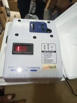 Photo Electric Colorimeter