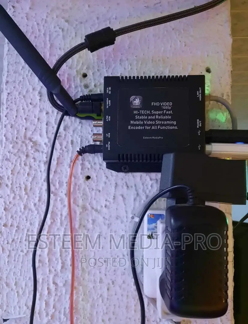 V210 Multiple Sim Cards Networks Bonding Live Video Encoder