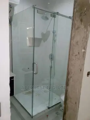 GRD 10 Glass Cubicle
