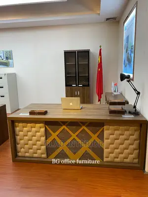 Super Executive Table