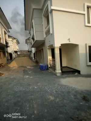 3bdrm Duplex in Lekki Phase 1 for rent