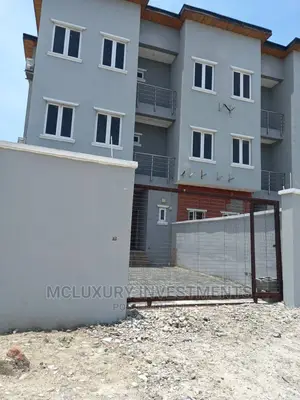4bdrm Duplex in Amechi Onuoha for rent