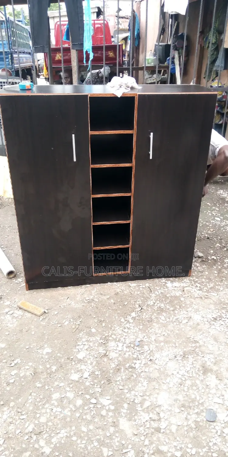 4ft X 4ft Shoe Rack